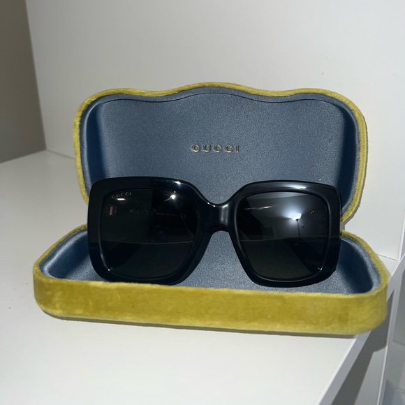 Gucci brand new glasses. Never worn. Bought about three months ago. - Picture 3 of 3